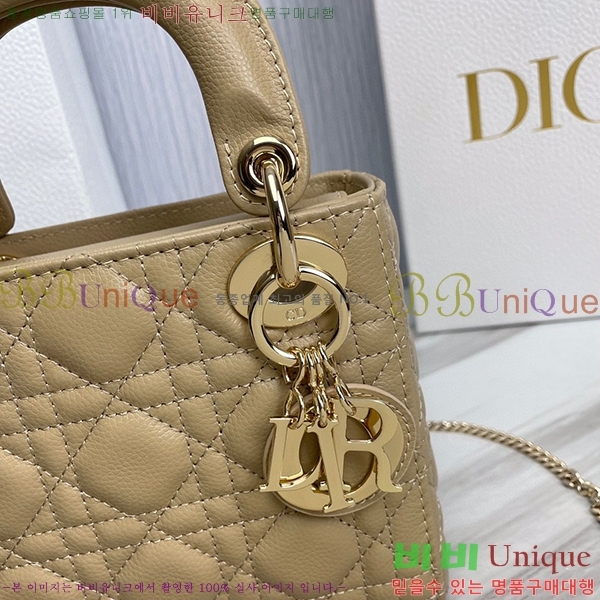 #��� ���̵�� �̴� ĳ��� 18800-1-44