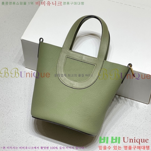 #޽ δ 18 HE4122451-5 