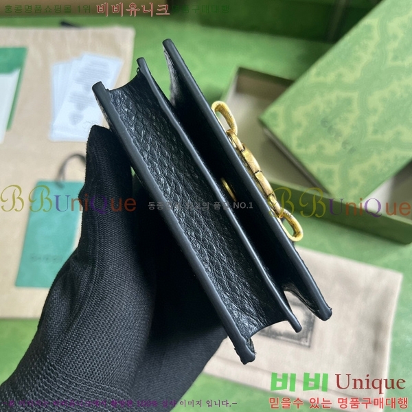 # ͷŷ G   746059-103