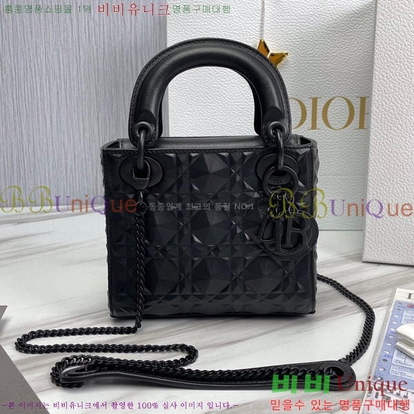 #��� ���̵�� �̴� ĳ��� 18800-1-49