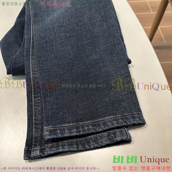   û 16D252204-1