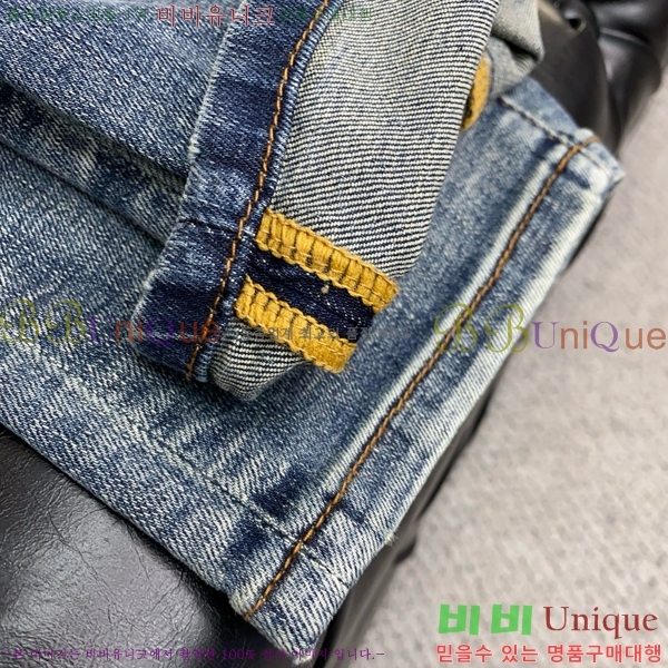   û FS25222647