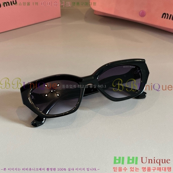 �̿�̿� ���۶� M2456587-1