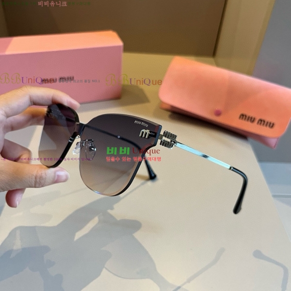 �̿�̿� ���۶� M2456576-1