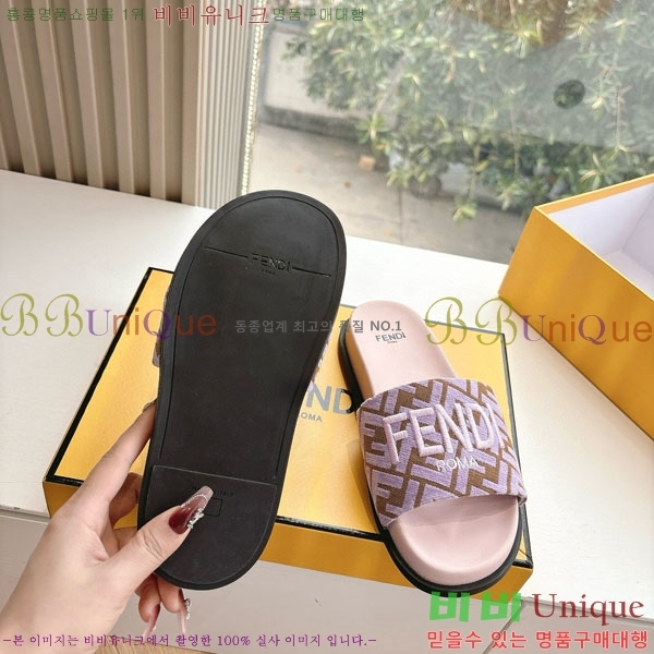    F8990662-3