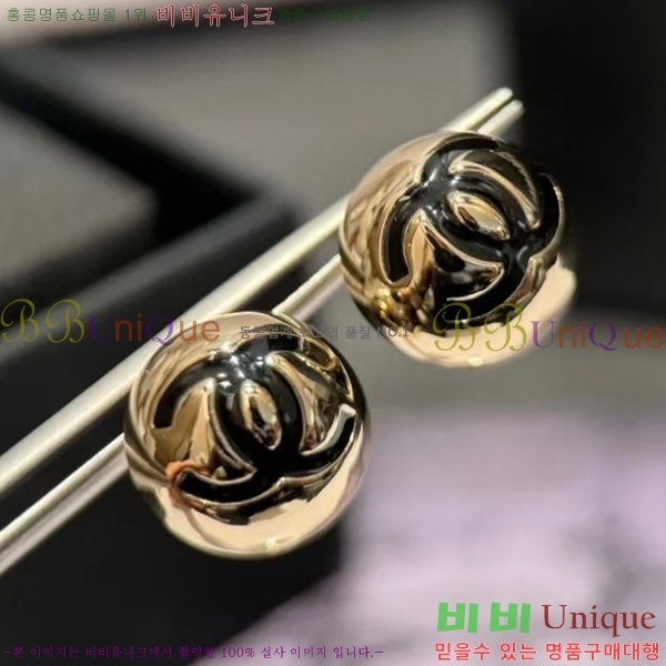 * Ͱ CH00388770-8