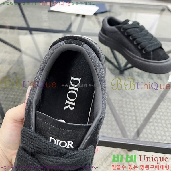   Ŀ DR974909-3