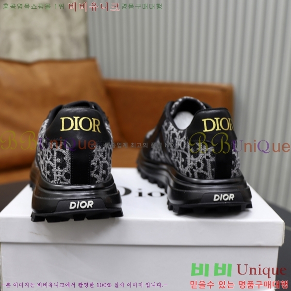   Ŀ DR974906-1