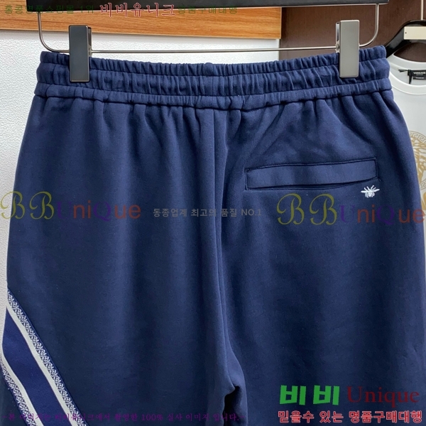   ݹ D254163571-1