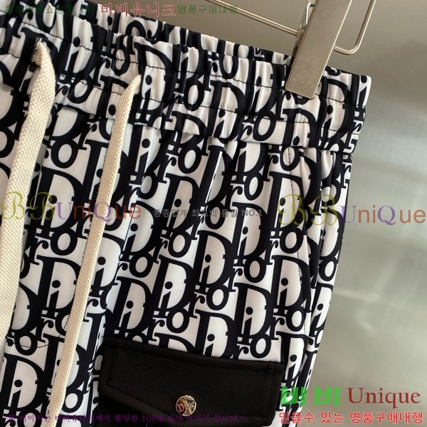   ݹ D254163572