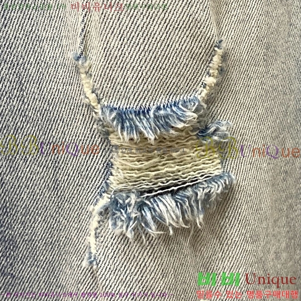   û D25276747