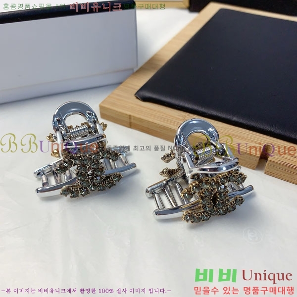 *   CH00366-9