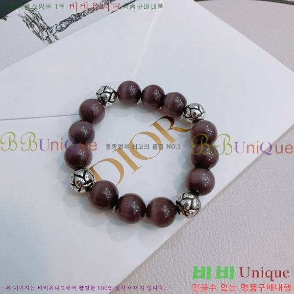  D4O02239-2