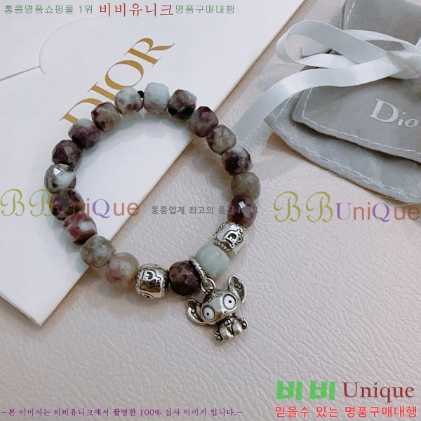   D4O02239-4
