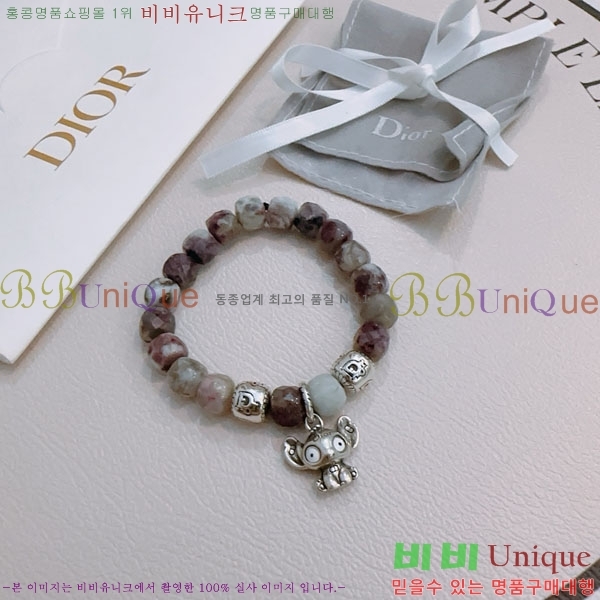   D4O02239-4