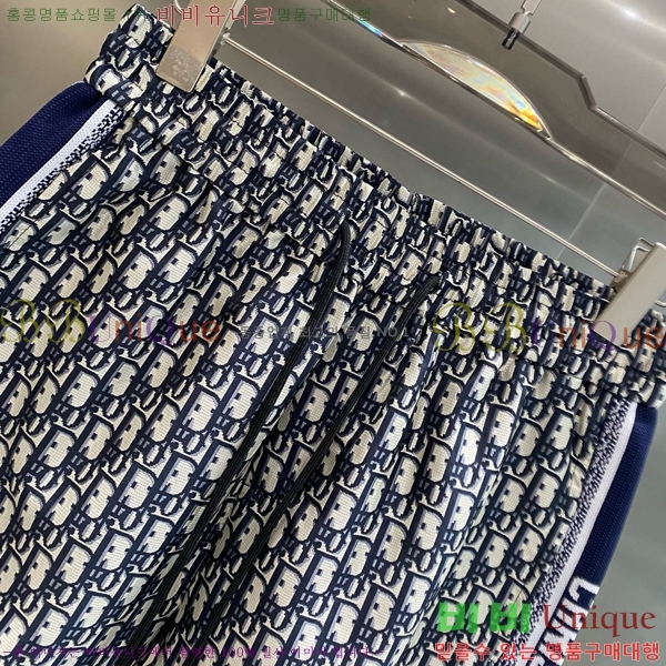   ݹ D25416373