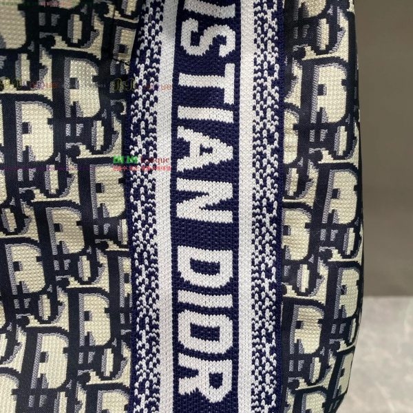   ݹ D25416373
