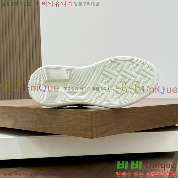   Ŀ F8560034
