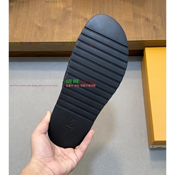  ̺ / 21L255822-4