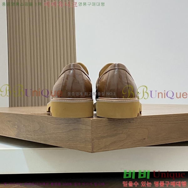  ̺  L7161624-5