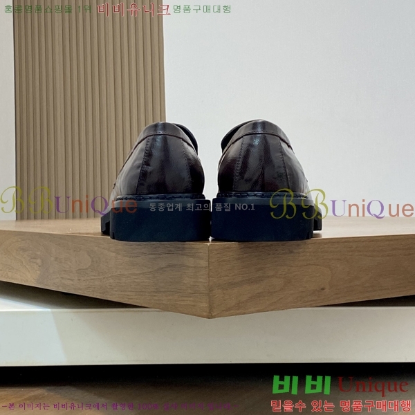  ̺  L7161624-6