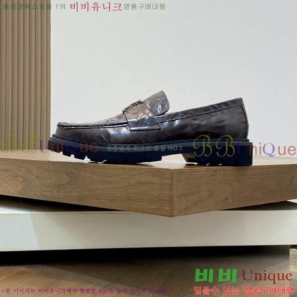  ̺  L7161624-6