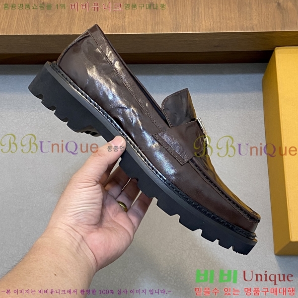  ̺  L7161624-6
