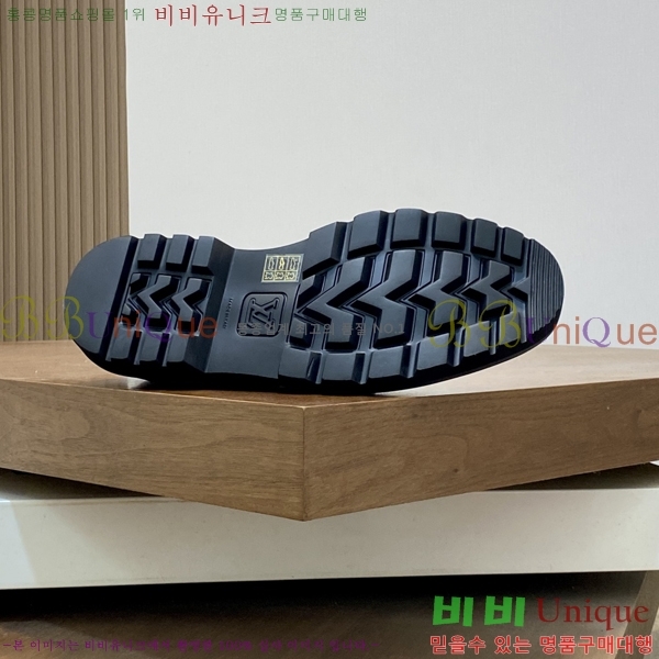  ̺  L7161624-6