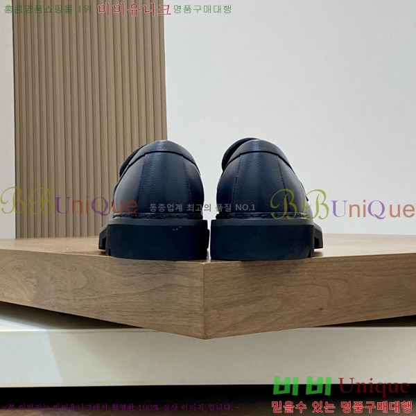  ̺  L7161624-1