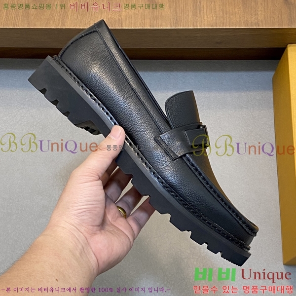  ̺  L7161624-3