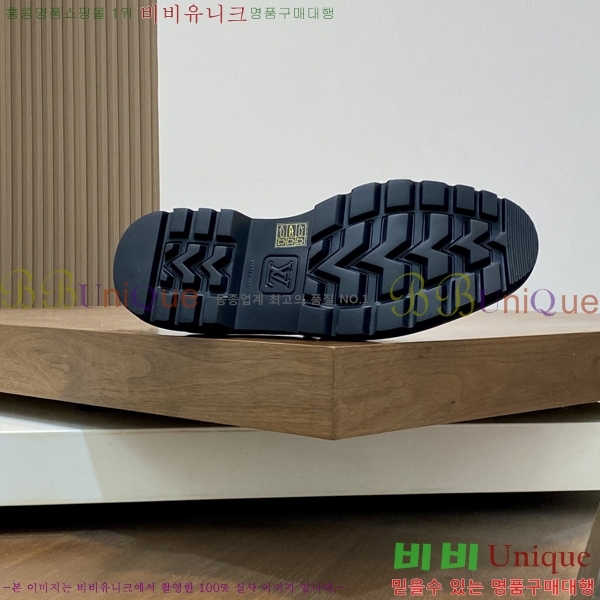 ̺  L7161624-1