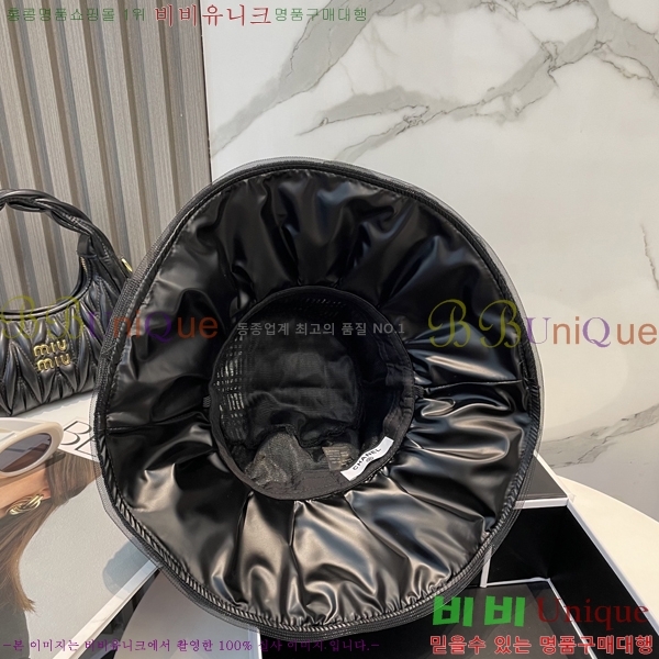 *  CH25208757-2
