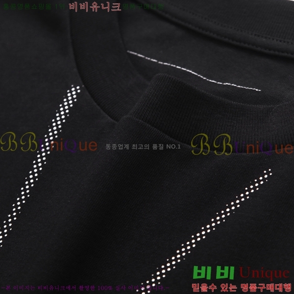    Ƽ M946093-2