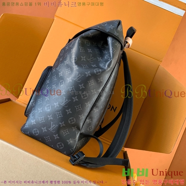 #̺   M46683-1