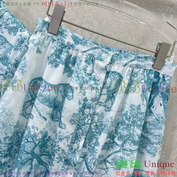   Ʈ DO251205-12