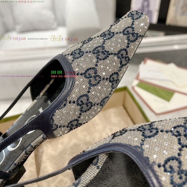   ÷ 34G25792-6