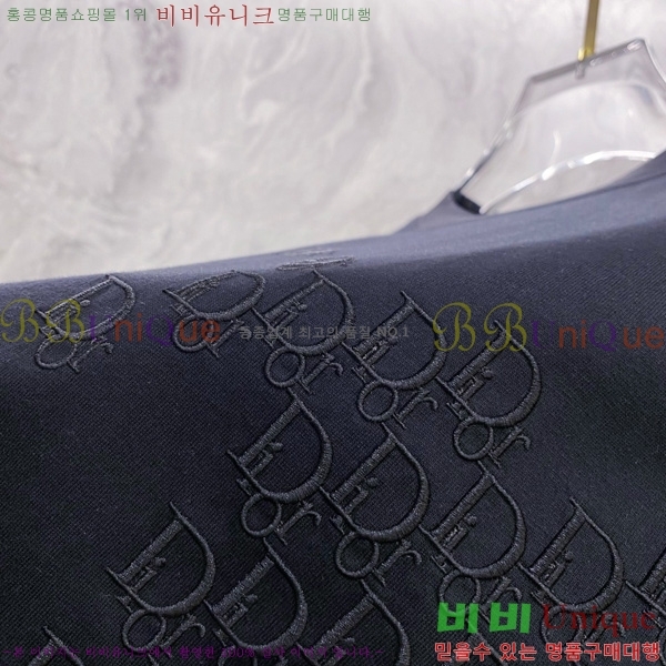    Ƽ D253906-1
