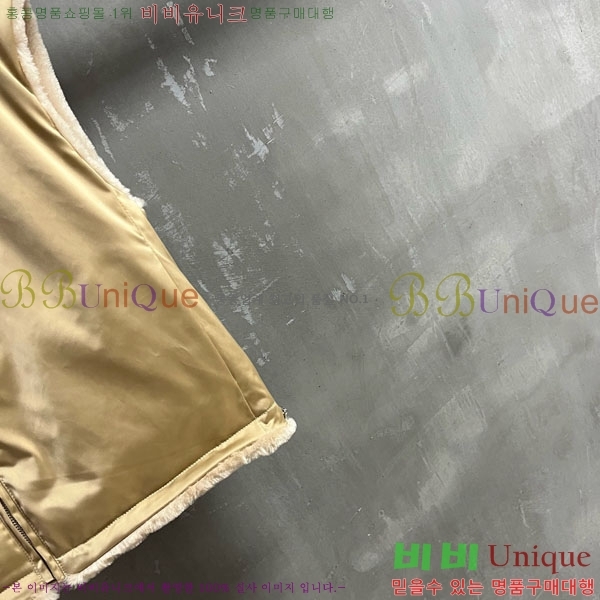    ٿ е  PA17714440-1