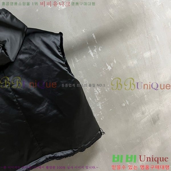    ٿ е  PA17714440-2