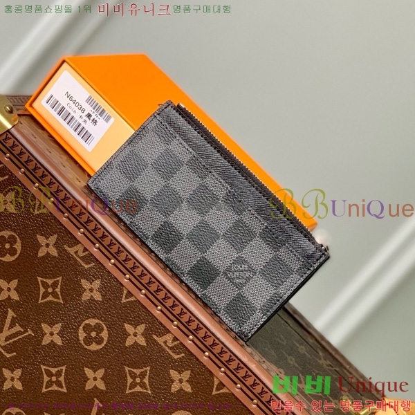 #���̺��� ���� ī�� Ȧ�� M64038-204