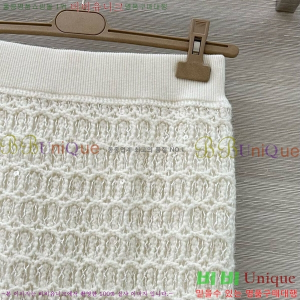 ���� ���ڷ� ��ġ�ڸ� ��ĿƮ BC2334011-7