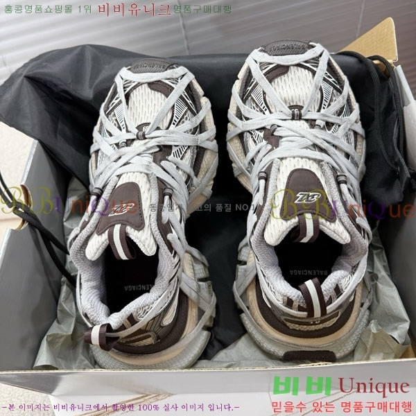 �߷��þư� 3XL Ʈ���̳� ����Ŀ�� BLA356602-8