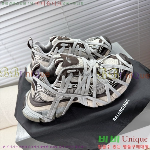 �߷��þư� 3XL Ʈ���̳� ����Ŀ�� BLA356602-8