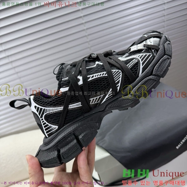 �߷��þư� 3XL Ʈ���̳� ����Ŀ�� BLA356601-8