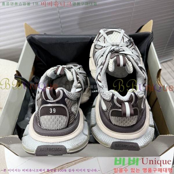 �߷��þư� 3XL Ʈ���̳� ����Ŀ�� BLA356601-9