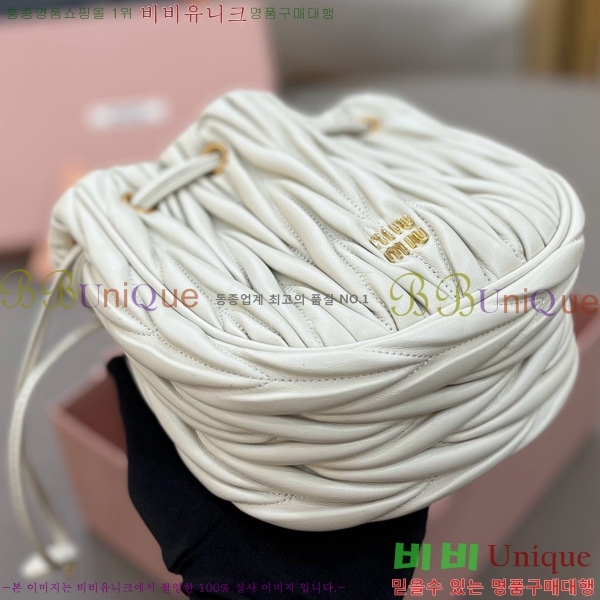 #�̿�̿� ��Ʋ�� ���� ���� �Ŀ�ġ 5ND022-404