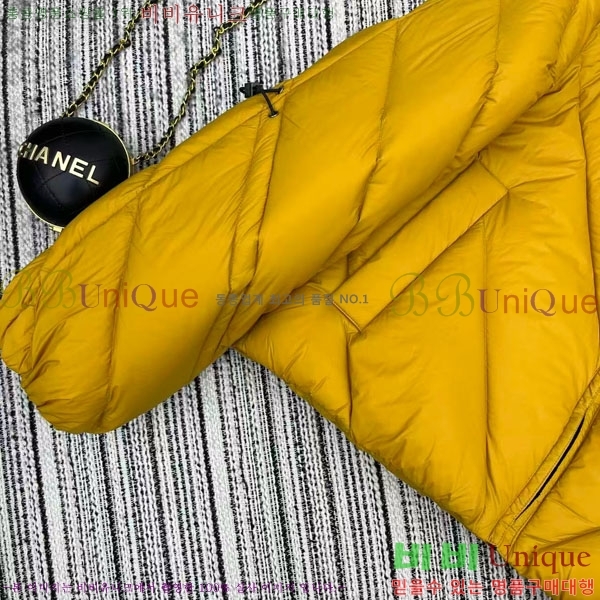 ���� ��**�� �ٿ� �е� MAXM2120544-19