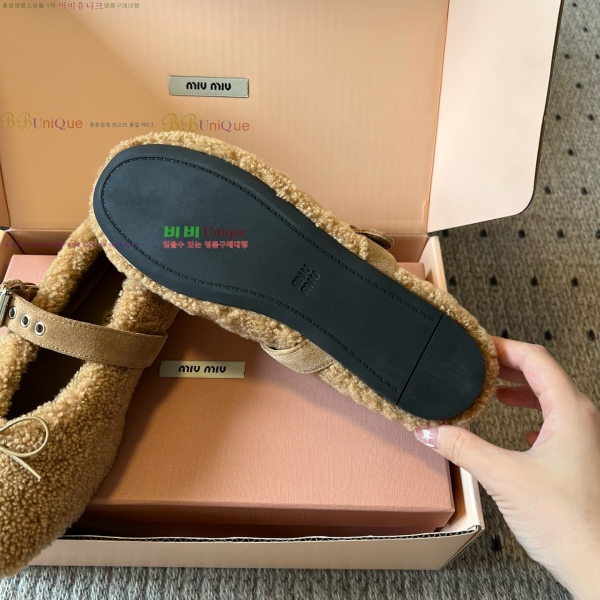 ���� �̿�** �þ �� �޸����� �÷� 32MU25102296-1