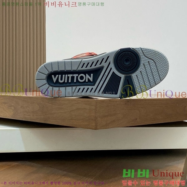 ���� ���̺��� ����ž LV922606-2