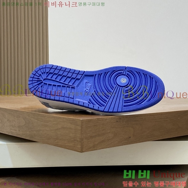 ���� ���̺��� ����Ŀ�� LV990637-4